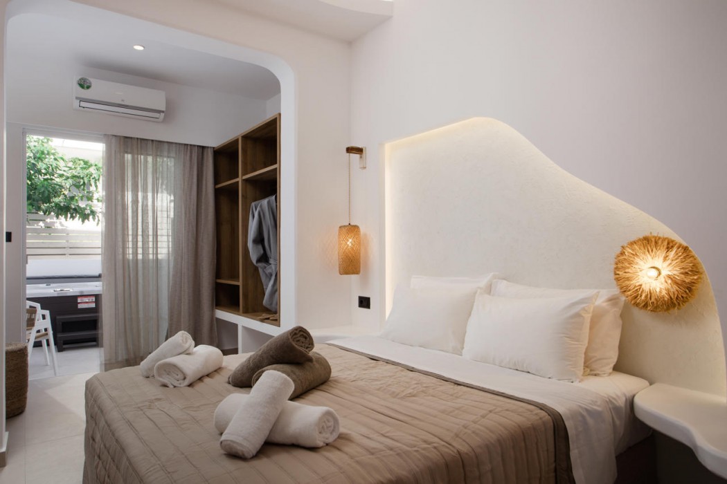 stay helios