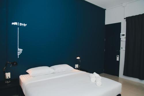 blue bed hotel