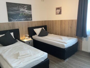 gastehaus estenfeld bei wurzburg 24 h