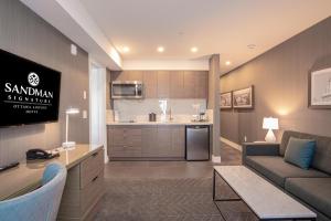 sandman signature ottawa airport hotel