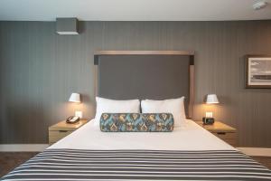 sandman signature ottawa airport hotel