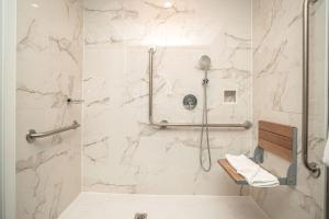 sandman signature ottawa airport hotel