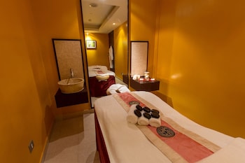 holiday inn abu dhabi by ihg