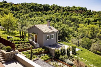 san canzian village and hotel