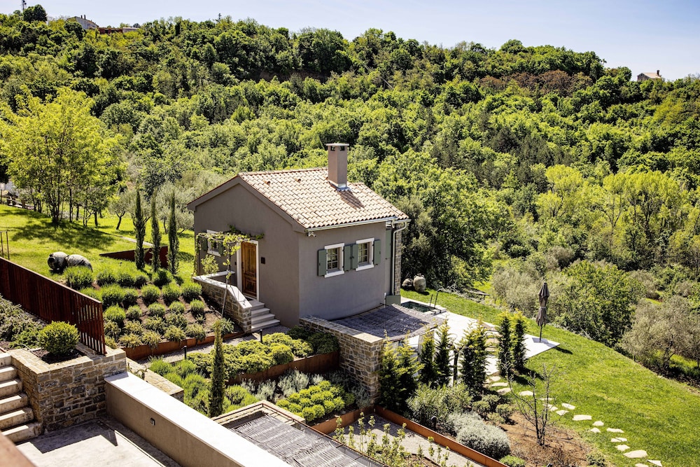 san canzian village and hotel