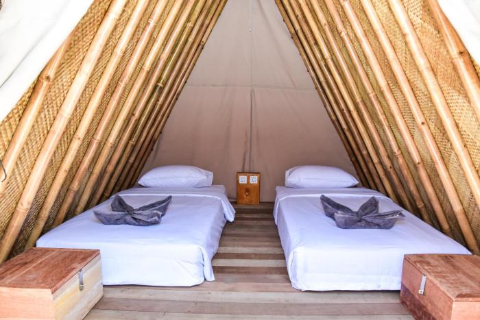 mad monkey gili trawangan hostel