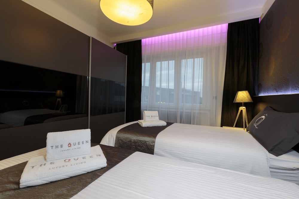 the queen luxury apartments villa giada