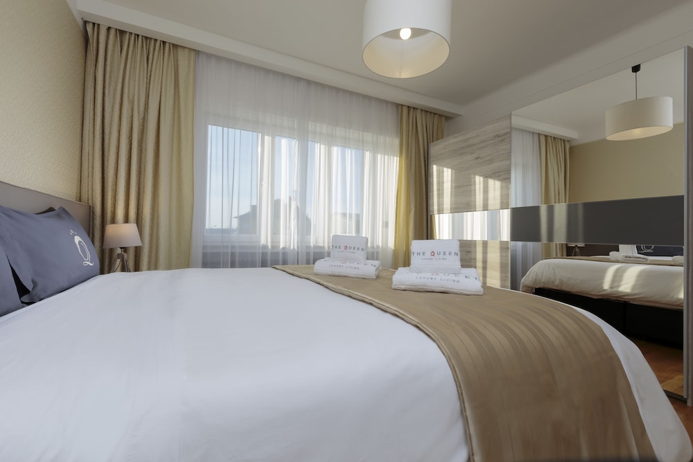 the queen luxury apartments villa giada