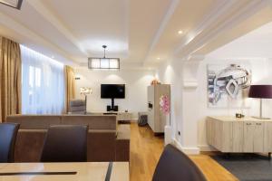 the queen luxury apartments villa giada