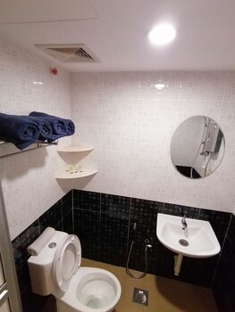 yellow mansion hotel melaka raya