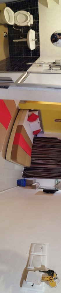 yellow mansion hotel melaka raya