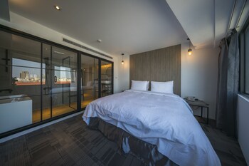 watermark hotel