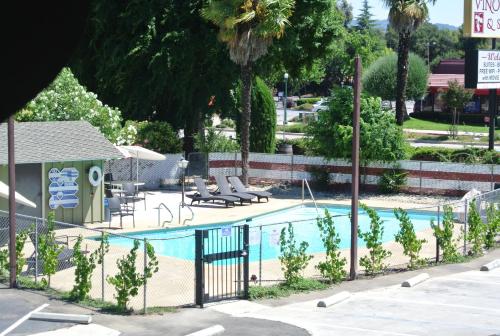 vino inn and suites
