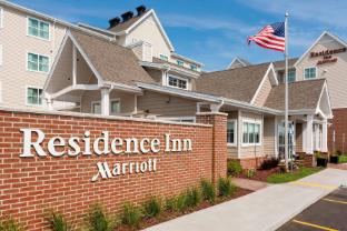 residence inn fargo