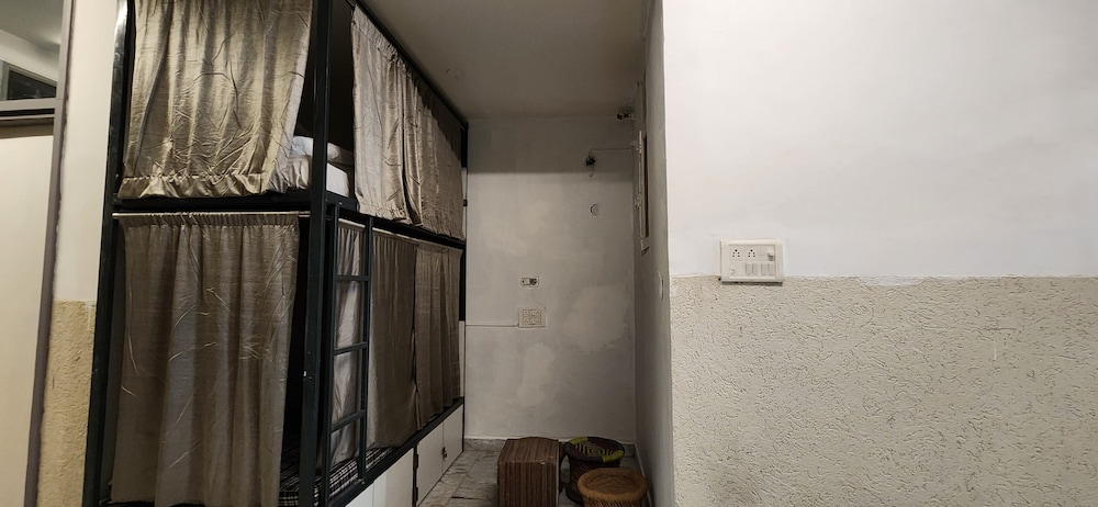 chakrah by hermitage