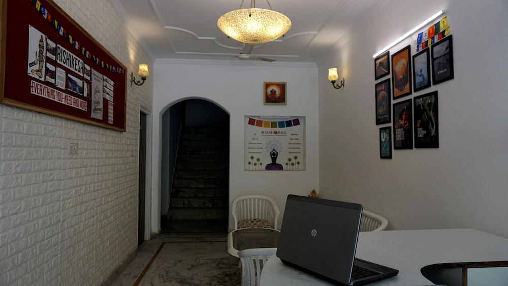 chakrah by hermitage