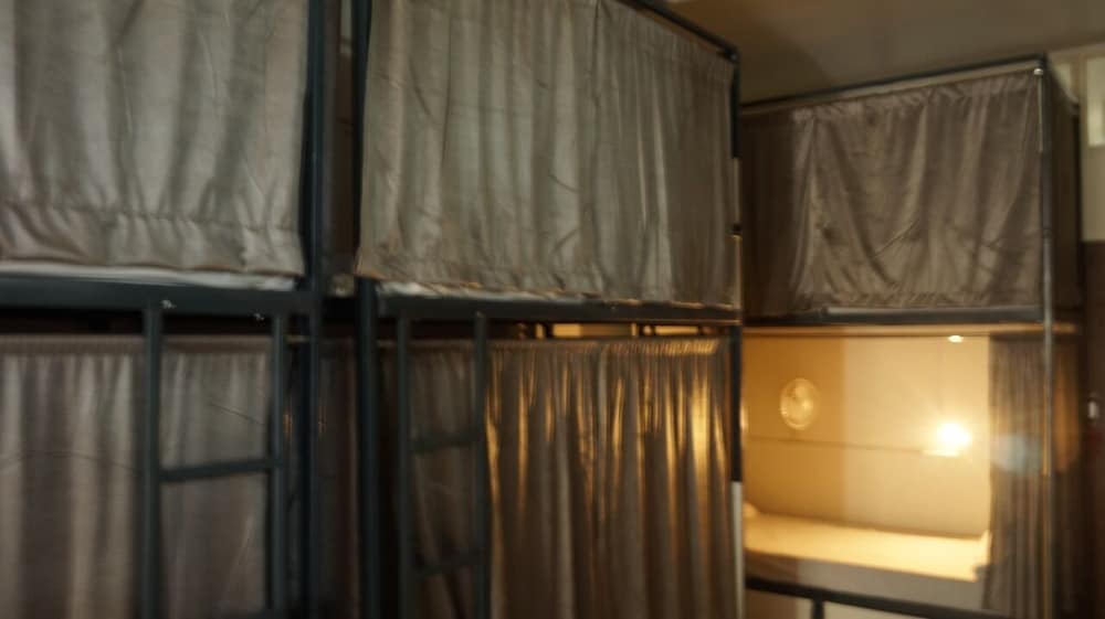 chakrah by hermitage