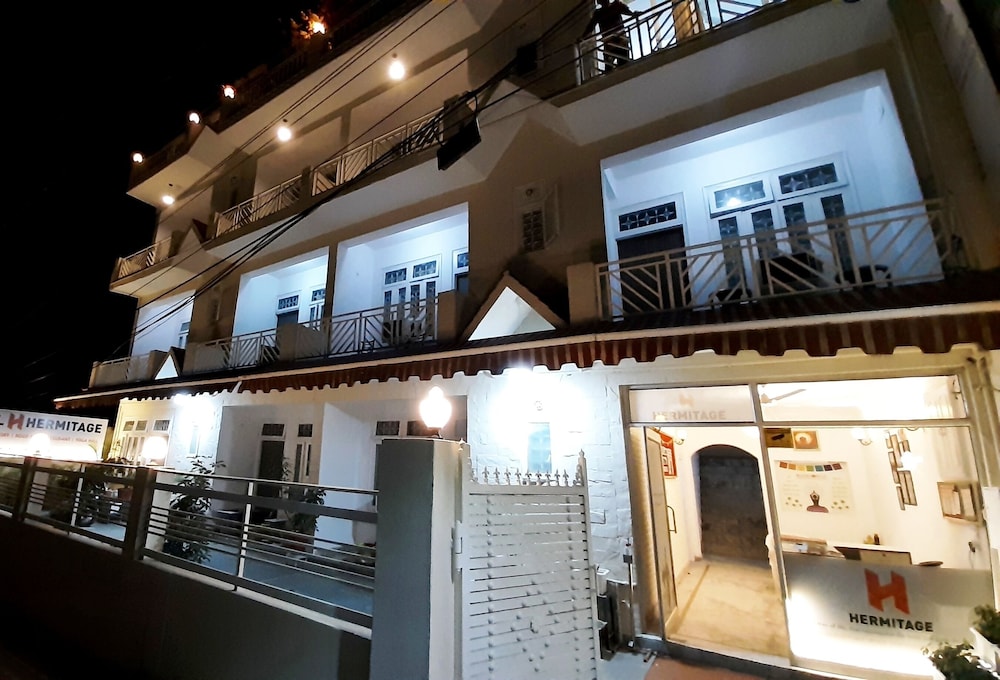 chakrah by hermitage