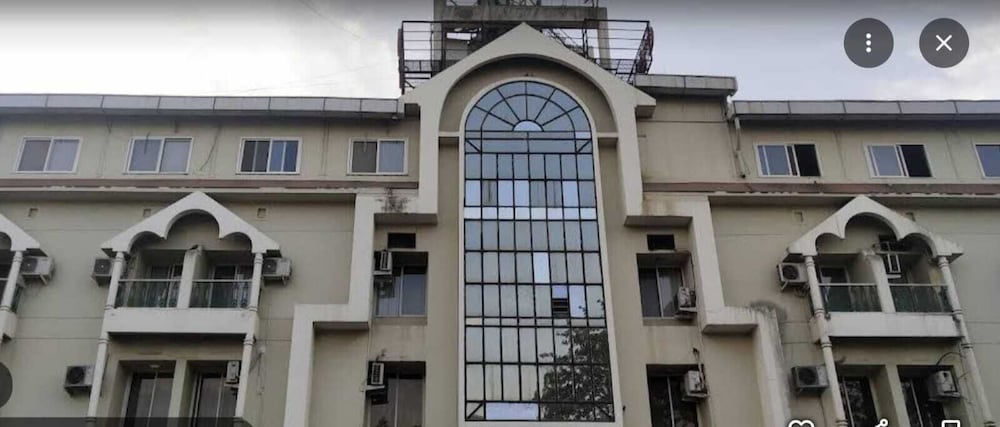 the byke suresh plaza