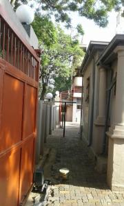 royal crown guesthouse