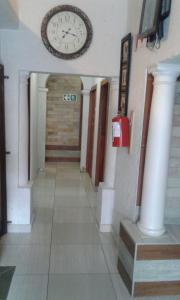 royal crown guesthouse