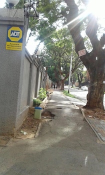 royal crown guesthouse