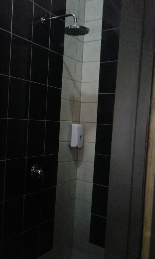 royal crown guesthouse