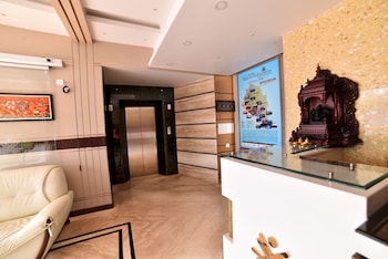 Hotel Vashanth Krishna,,3 star