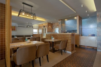 Hotel Vashanth Krishna,,3 star
