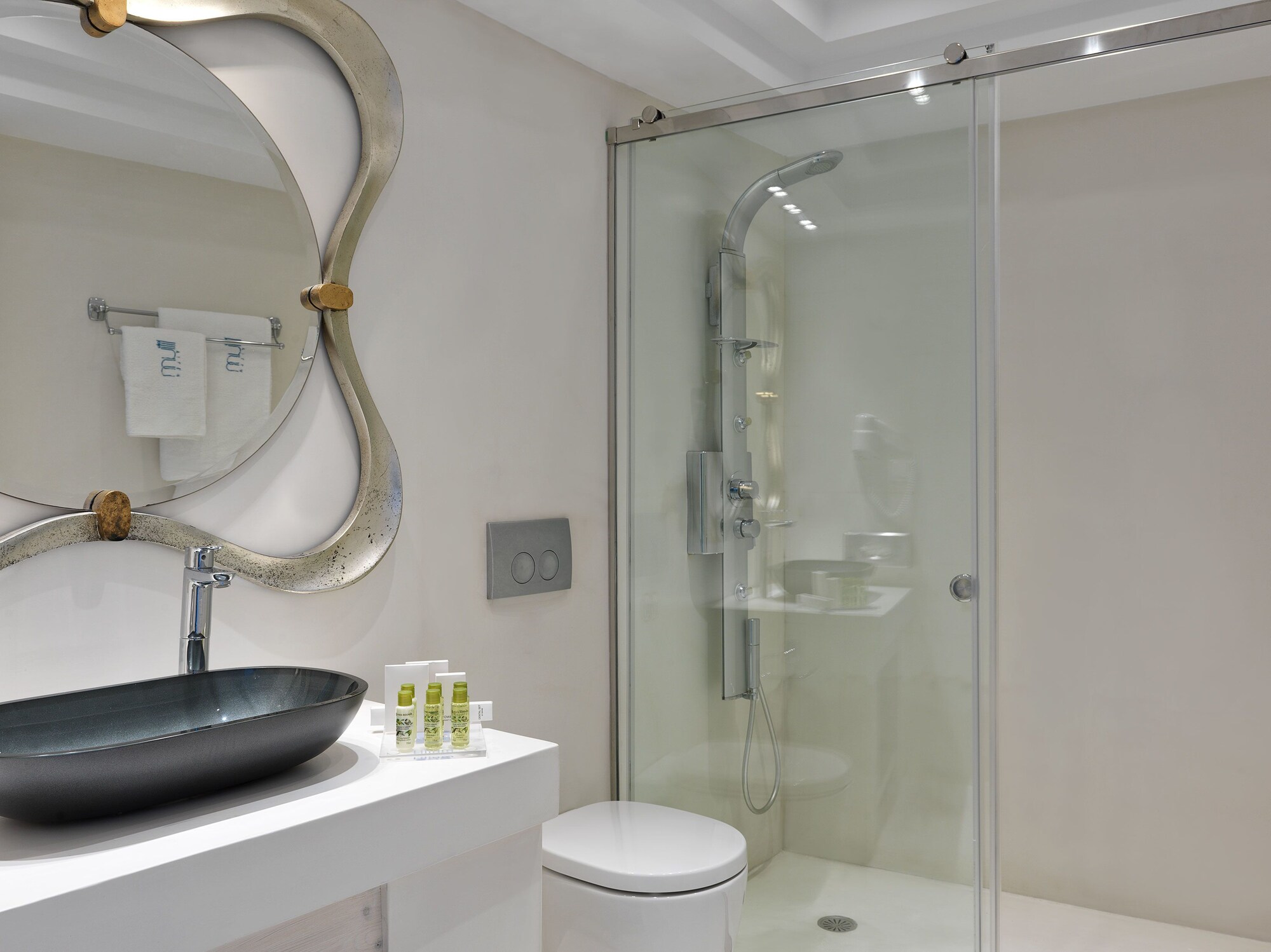 lilium hotel