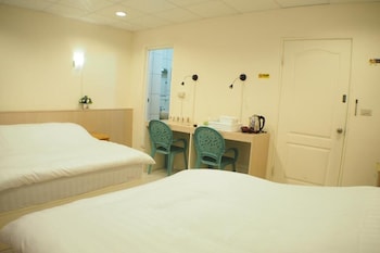 sun moon star hostel