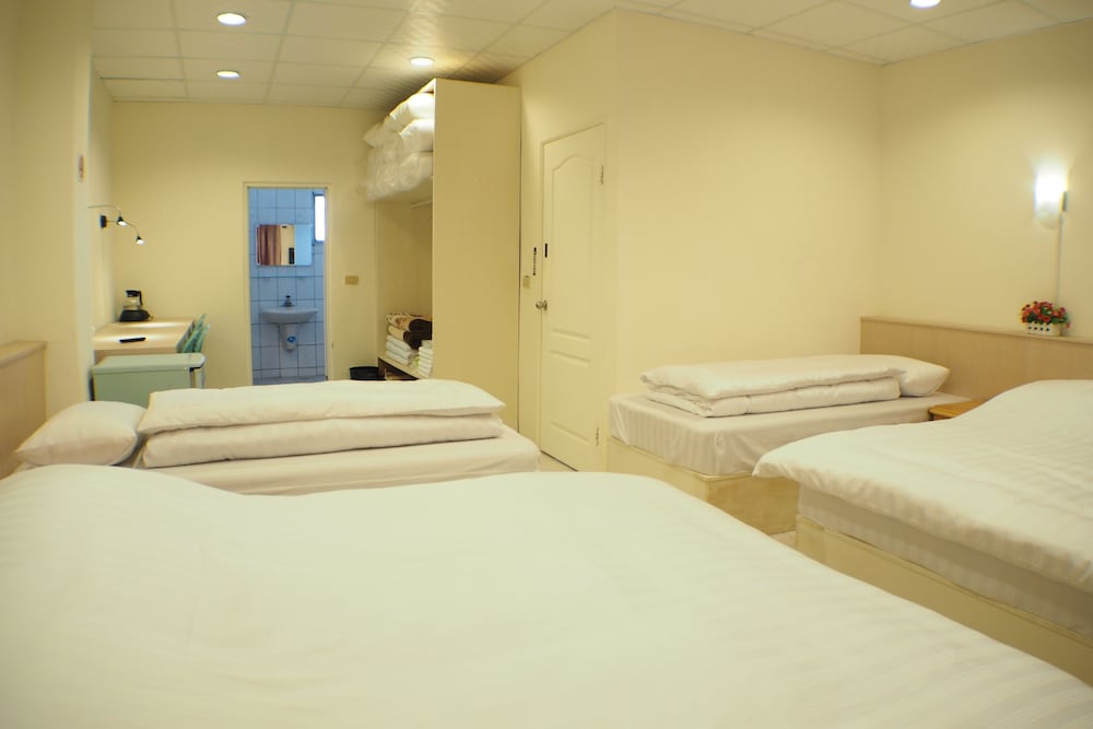 sun moon star hostel