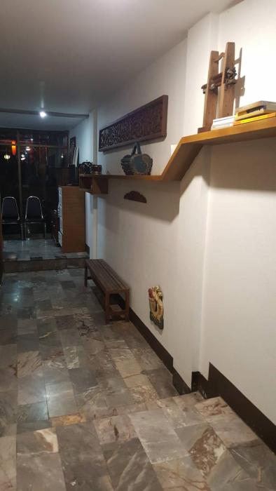 aunt and uncles house