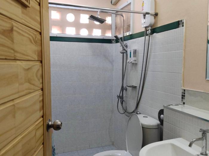 aunt and uncles house