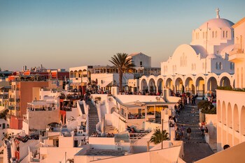 Pantelia Suites,Fira>>Exo Gonia,3 star