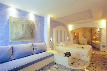 astarte suites