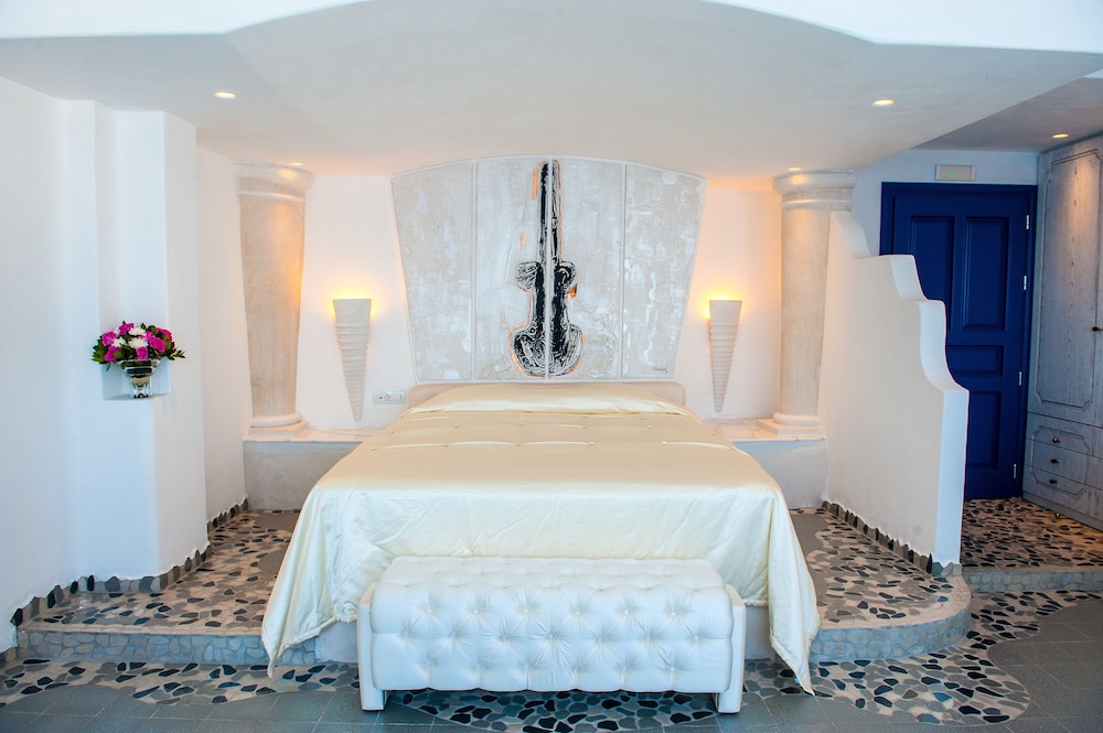 astarte suites
