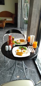 suthep home and hostel