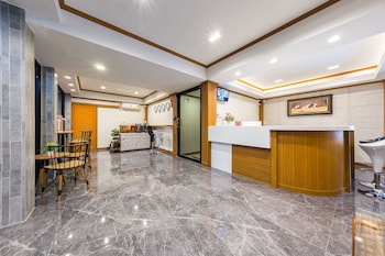 suthep home and hostel