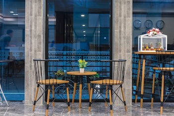 suthep home and hostel