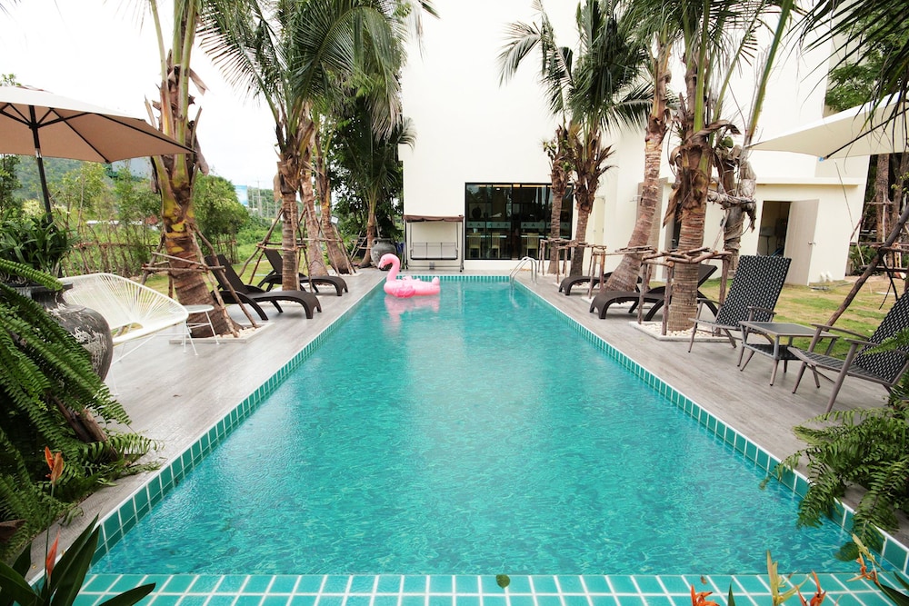 porestva hotel sriracha