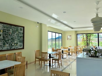 porestva hotel sriracha