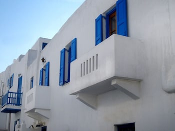 studio eleni