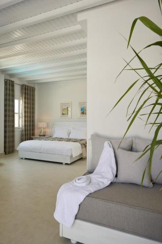 petinos beach hotel