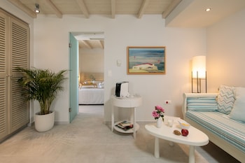 iria beach art hotel