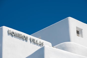 nomikos villas