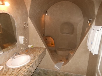 nomikos villas