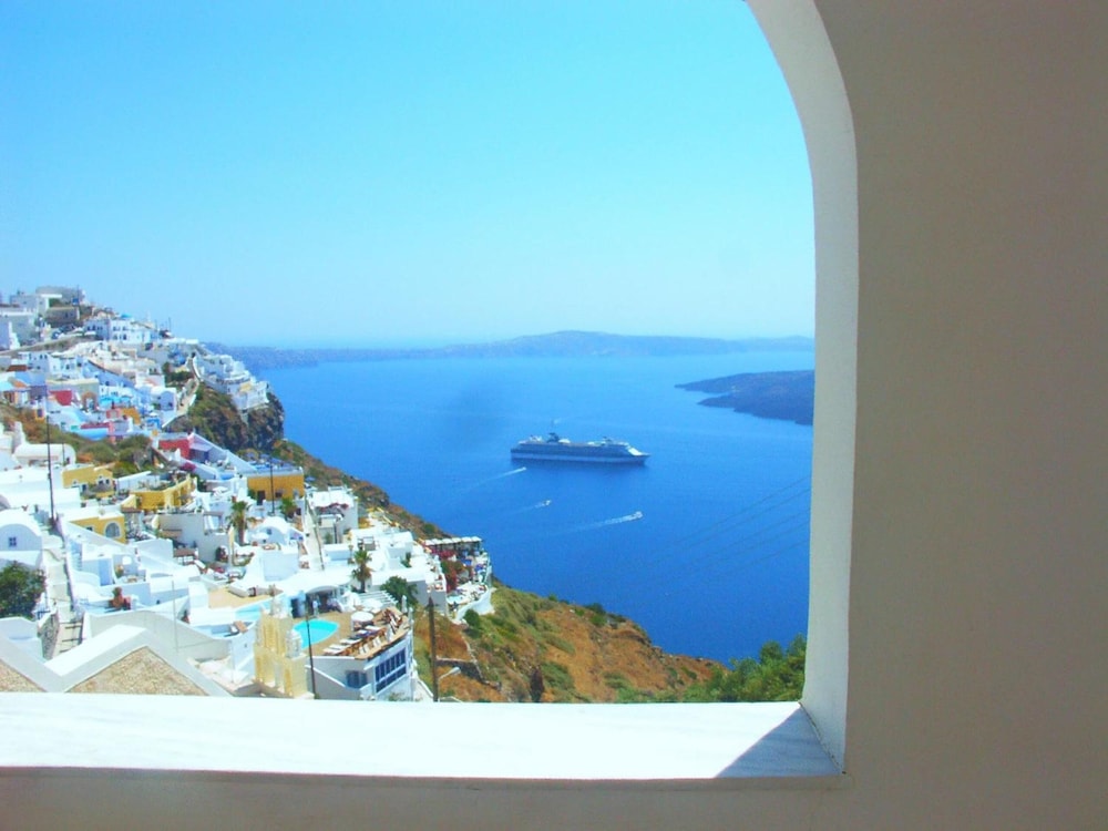 nomikos villas