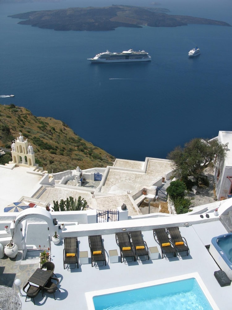 nomikos villas