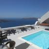 nomikos villas
